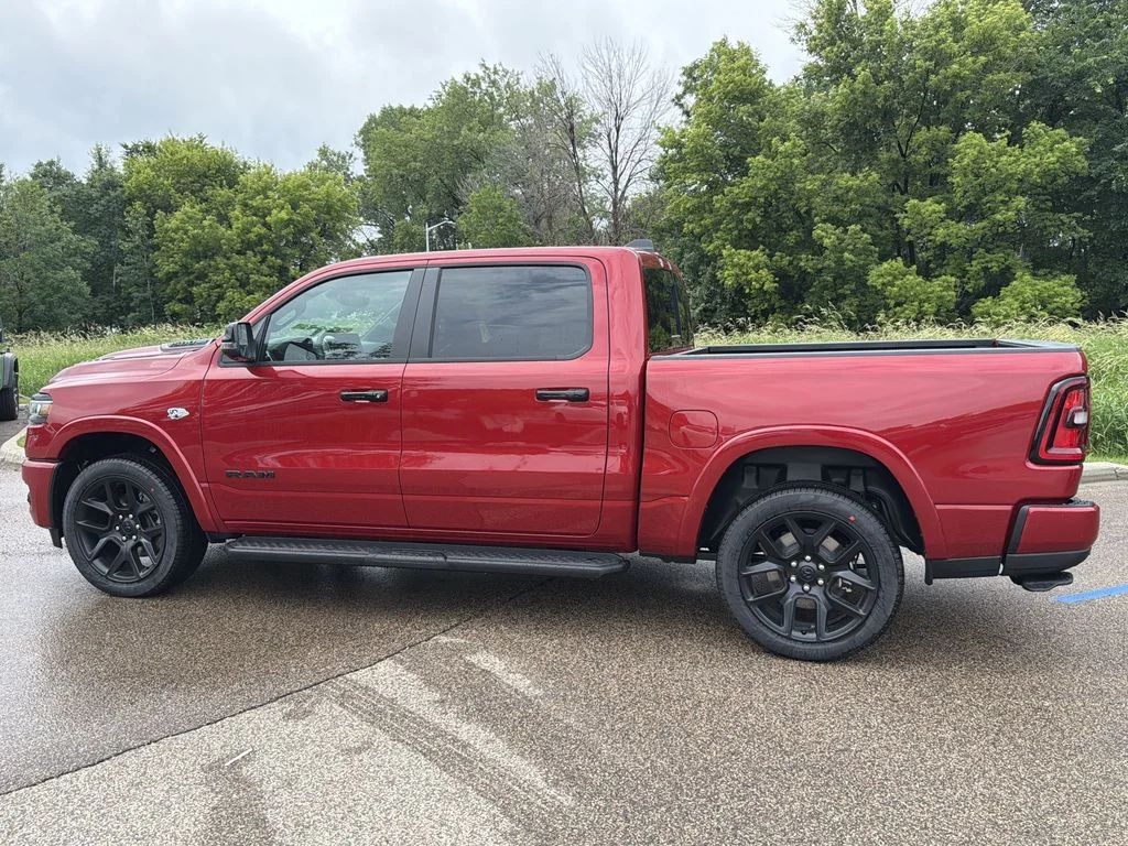 New 2026 Molten Red Pearl-Coat Exterior Paint Ram Laramie image 10