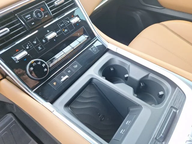 New 2026 Brilliant Silver Nissan SL image 23