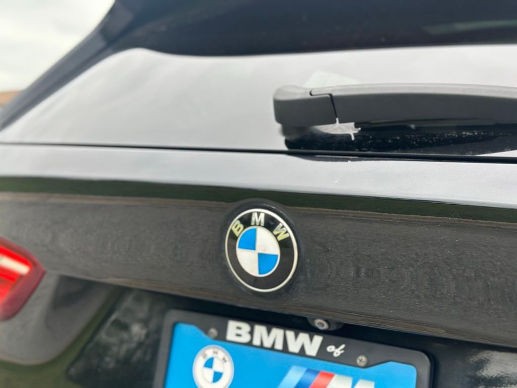 Used 2018 Black Sapphire Metallic BMW xDrive28i image 15