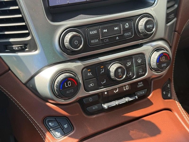 Used 2016 Pearl Chevrolet LTZ image 28