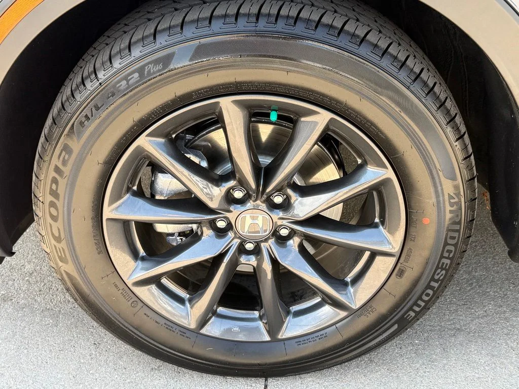 Certified Used 2026  Honda EX-L image 12