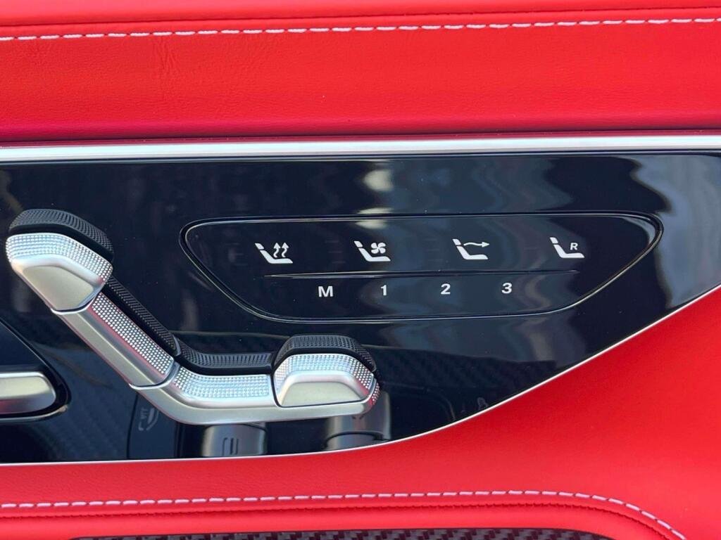New 2026 MANUFAKTUR Alpine Grey Mercedes-Benz AMG® SL 55 image 33