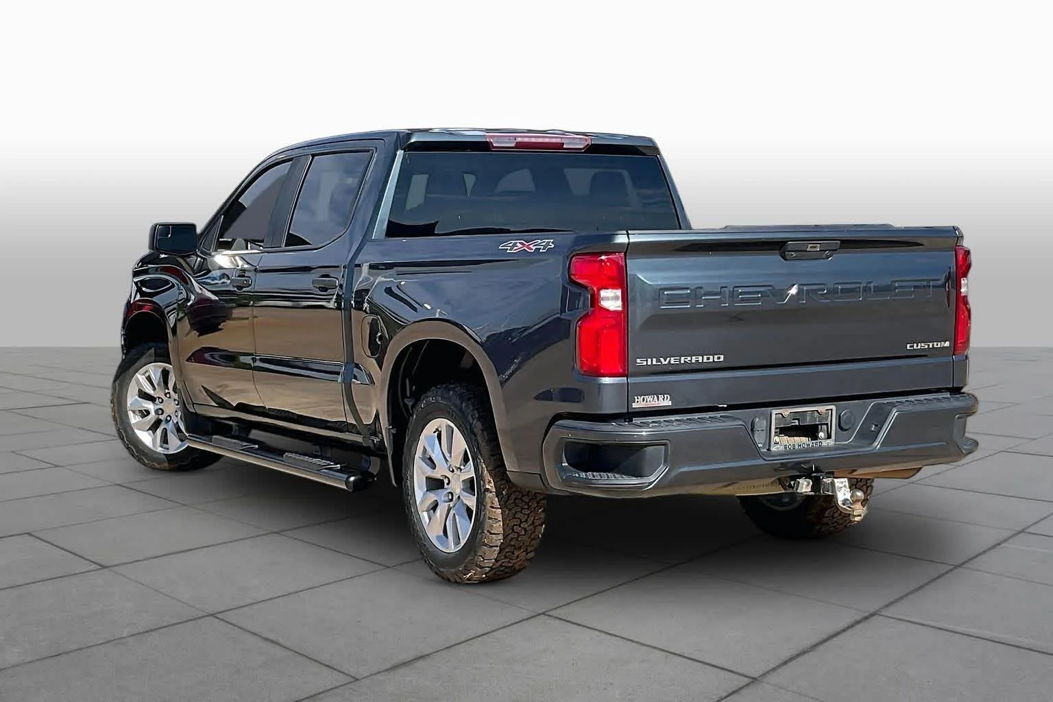 Used 2020 Shadow Gray Metallic Chevrolet Custom image 12