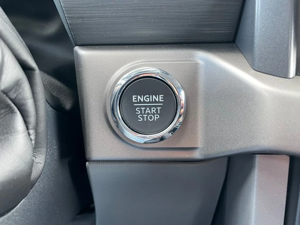Used 2024 Silver Metallic Ford XLT image 42