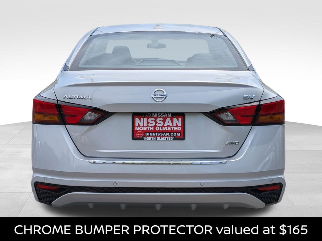 Certified Used 2022 Brilliant Silver Metallic Nissan 2.5 SV image 9