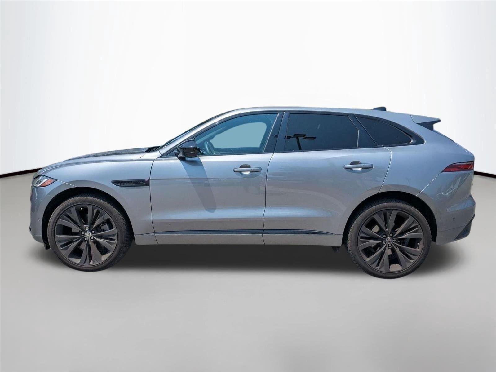 Used 2026 Eiger Grey Metallic Jaguar R-Dynamic S image 5