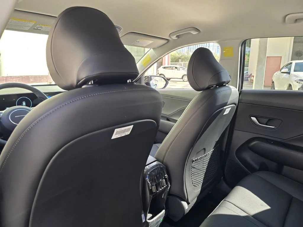 New 2027 White Hyundai SEL Premium image 24