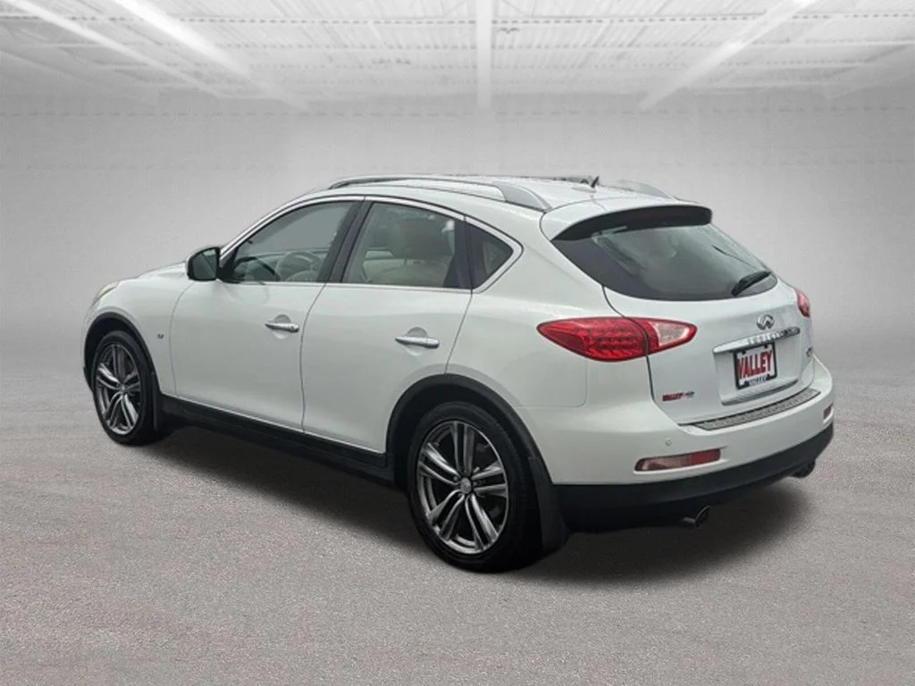 Used 2014 White INFINITI Journey image 8