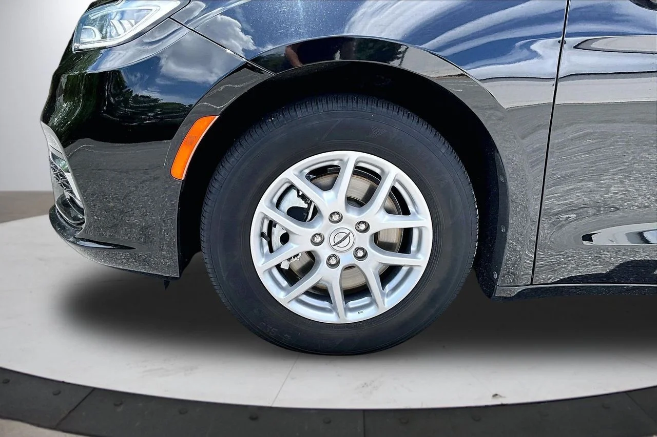 Certified Used 2024 Black Chrysler Touring L image 32