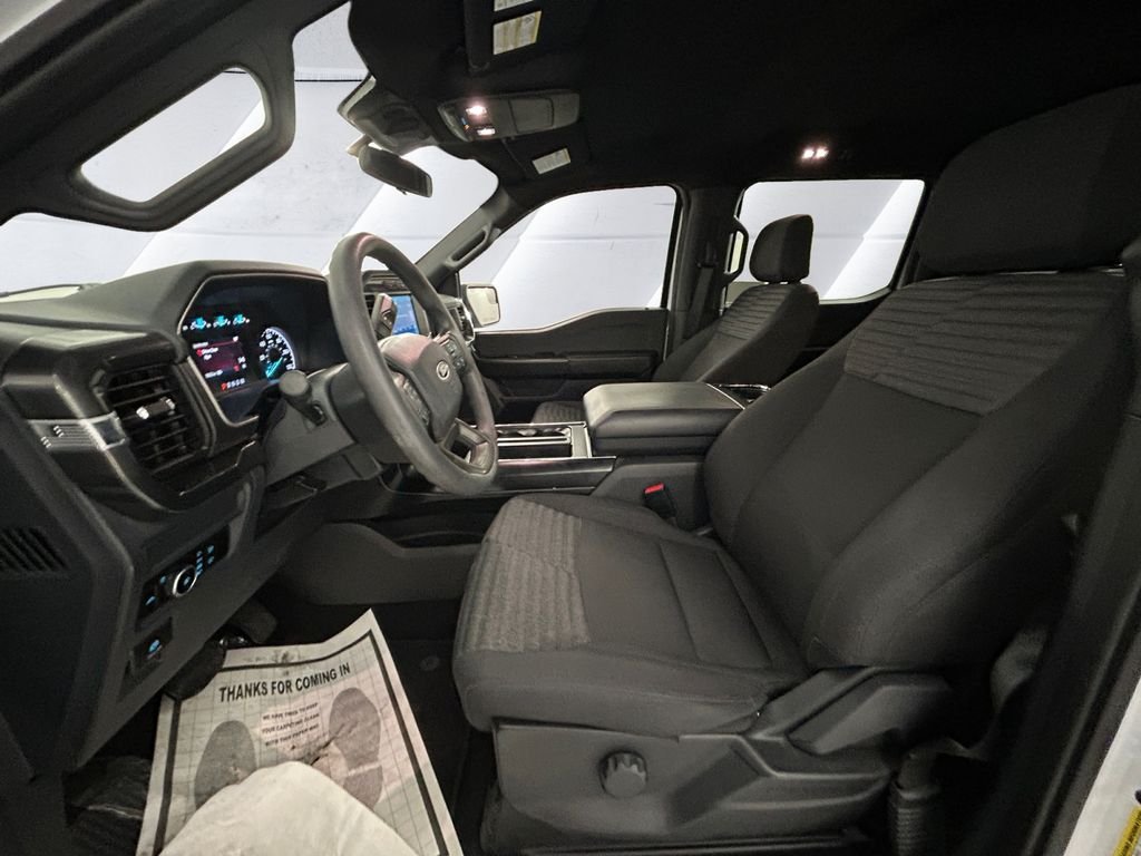 Used 2023 White Ford XL image 7