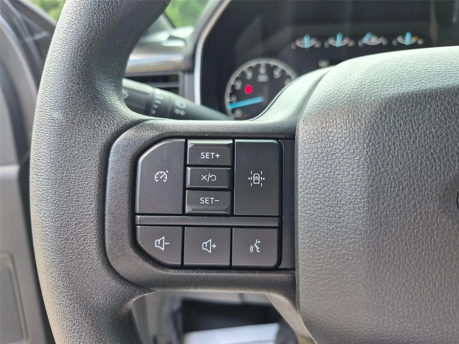 Used 2023 Carbonized Gray Metallic Ford XL image 16