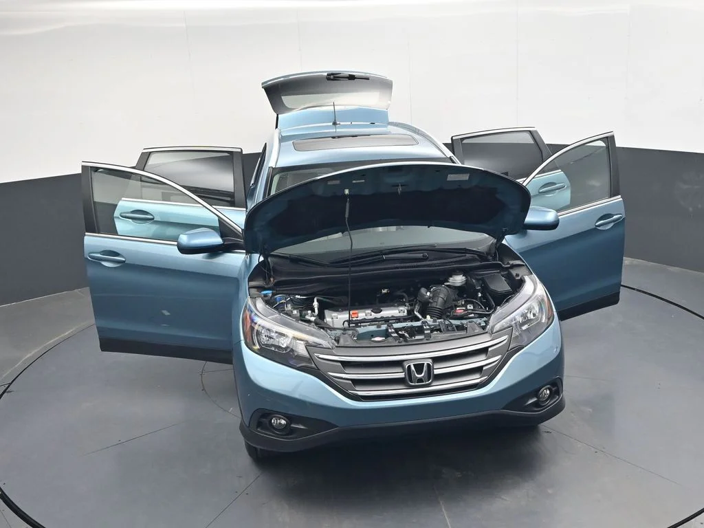 Used 2014 Twilight Blue Metallic Honda EX-L image 33