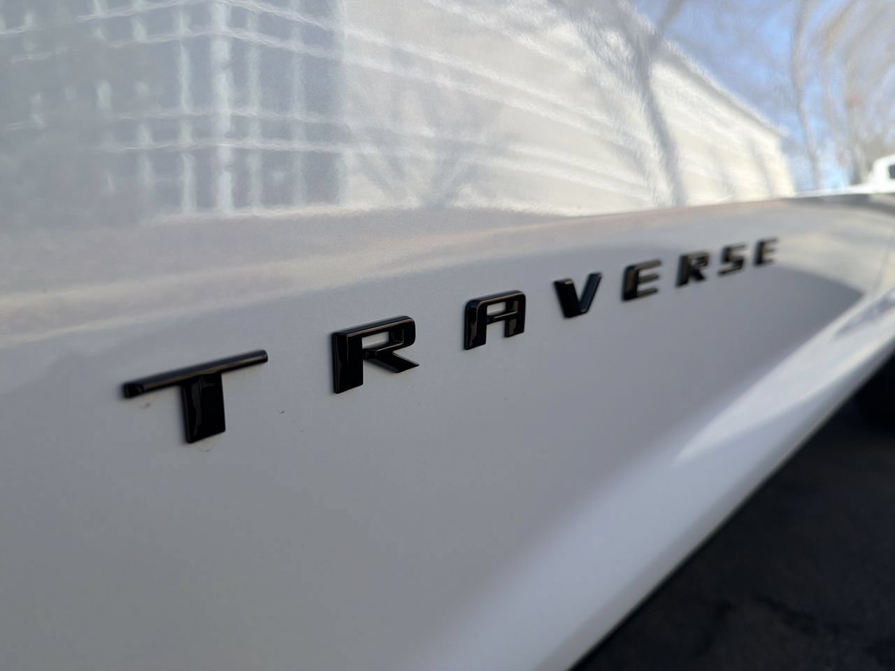 Used 2026 Polar White Tricoat Chevrolet RS image 27