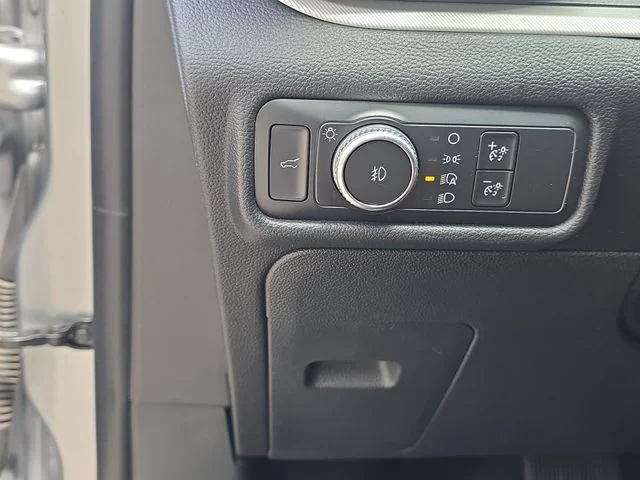 Used 2020 Silver Ford XLT image 28