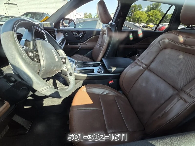 Used 2021 White LINCOLN RESERVE image 7