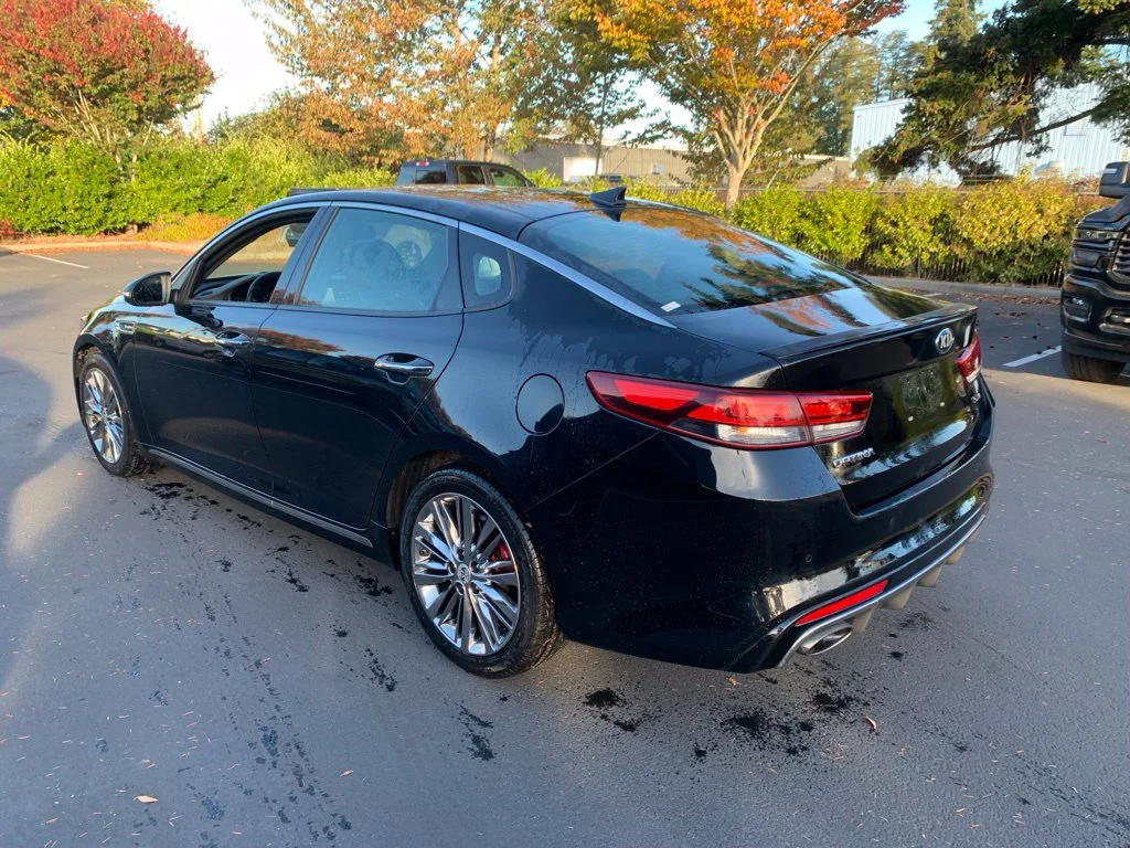 Used 2016 Ebony Black Kia SXL image 2