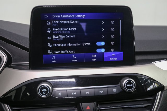 Used 2020 White Ford SE image 21