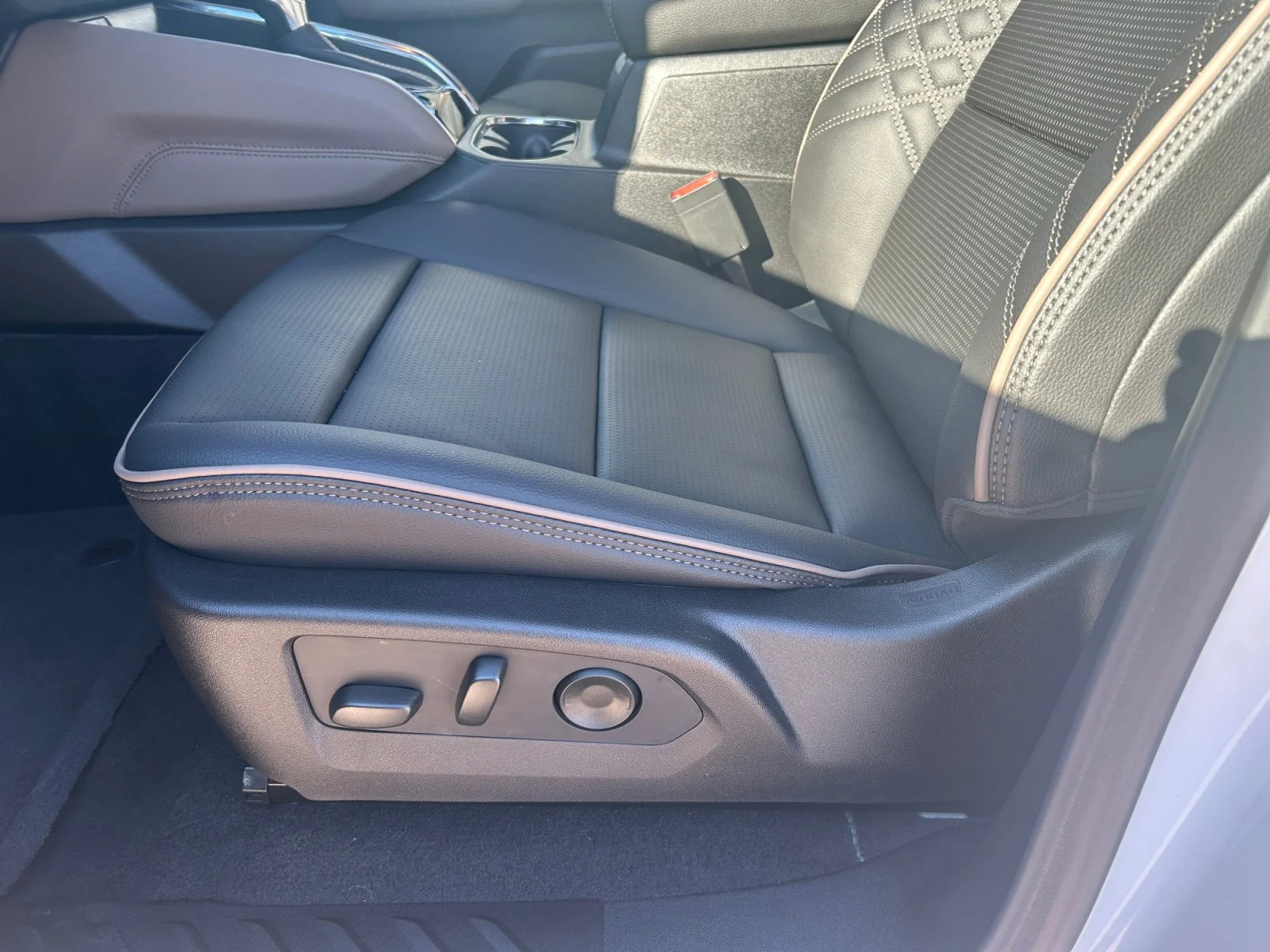 New 2026 Summit White GMC Denali image 15