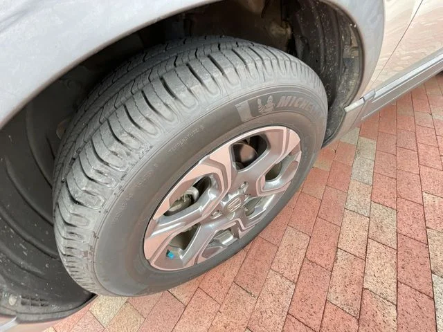 Used 2018 Beige Honda EX-L image 6