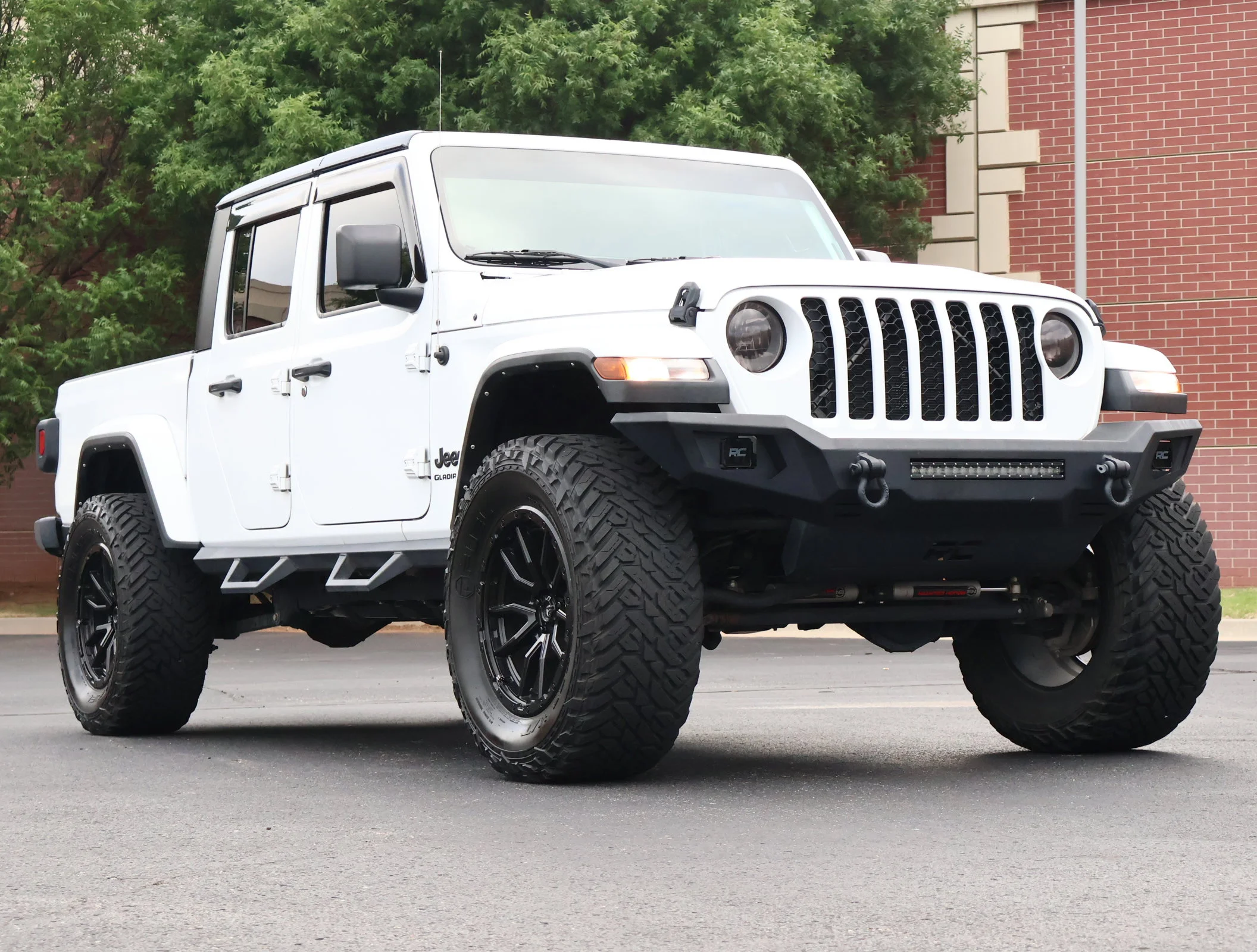 2021 Jeep Gladiator Sport S's photo