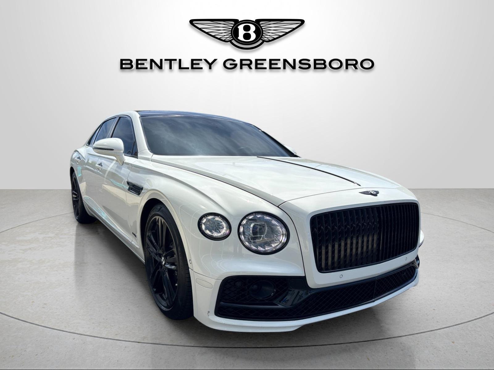 Used 2021 Glacier White Bentley W12 image 13
