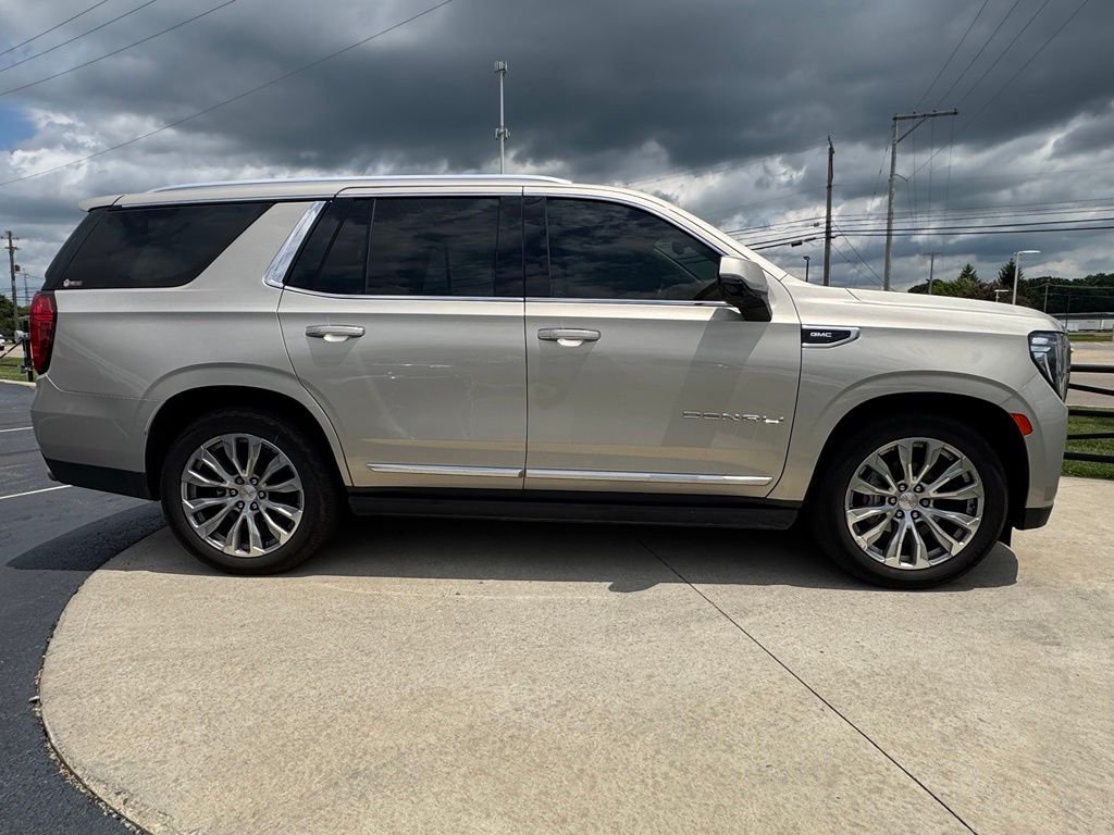 Used 2021 Pearl Beige Metallic GMC Denali image 8