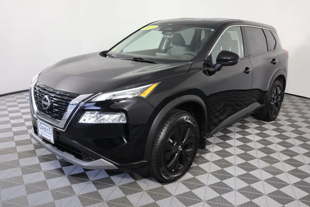 Used 2023 Black Nissan SV image 3