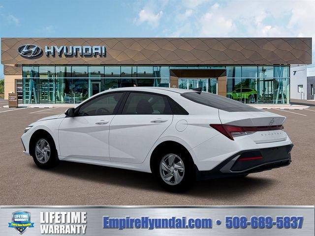 New 2026 White Hyundai SE image 4