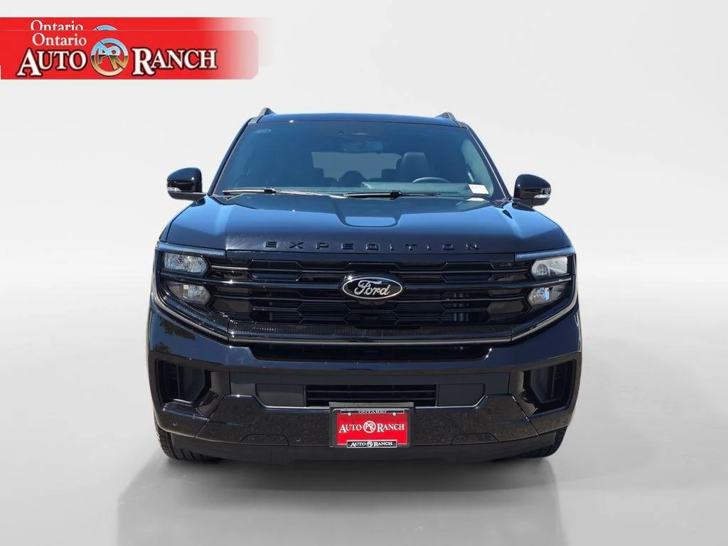 New 2026 AGATE BLACK METALLIC Ford Platinum image 8