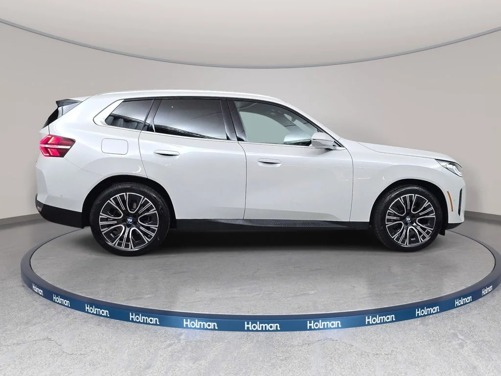 Used 2025 Mineral White Metallic BMW 30 xDrive image 5