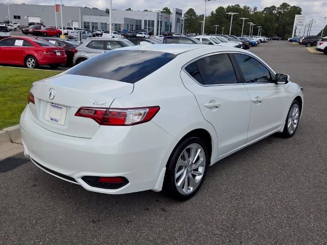 Used 2018  Acura 2.4L image 14