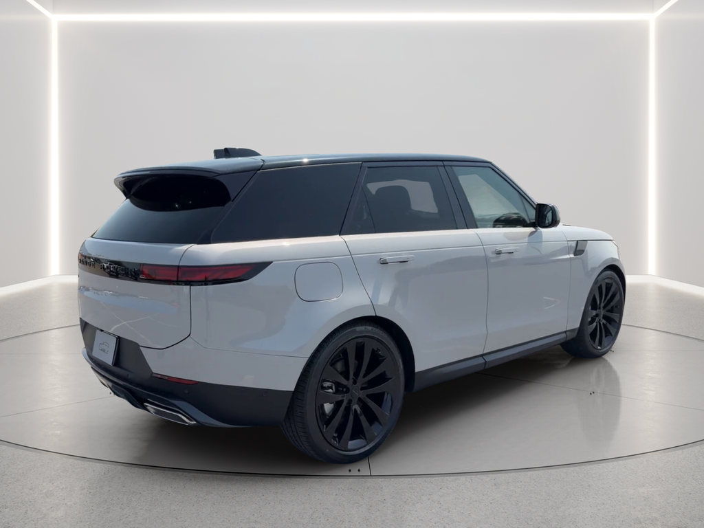 New 2026 Borasco Grey Land Rover SE image 5