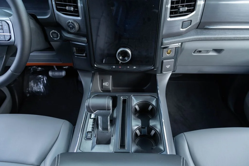 2025 Ford F-150 Lightning Flash - Photo 13