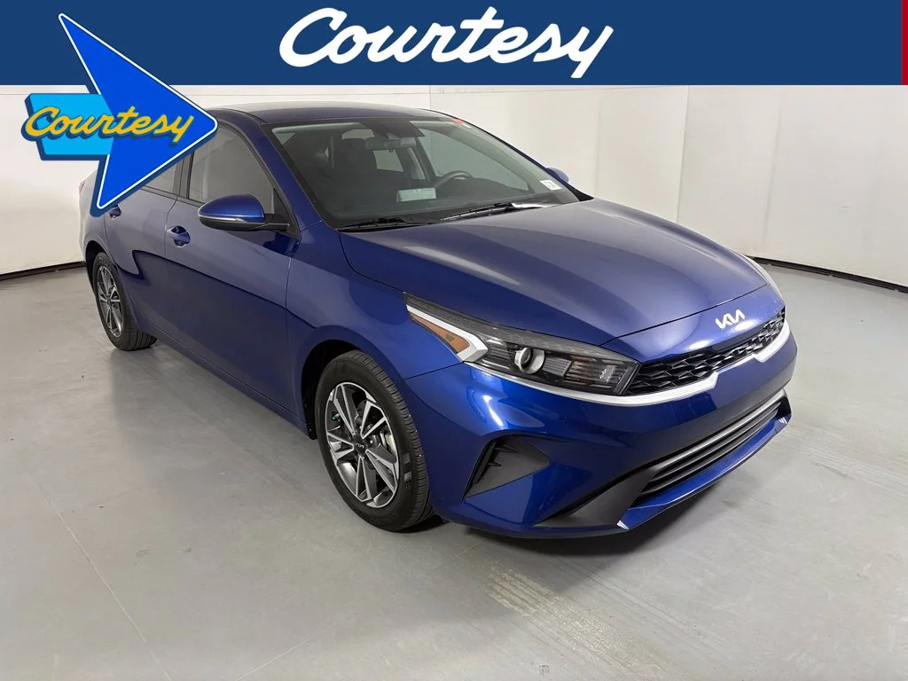 Used 2023 Blue Kia LXS image 1