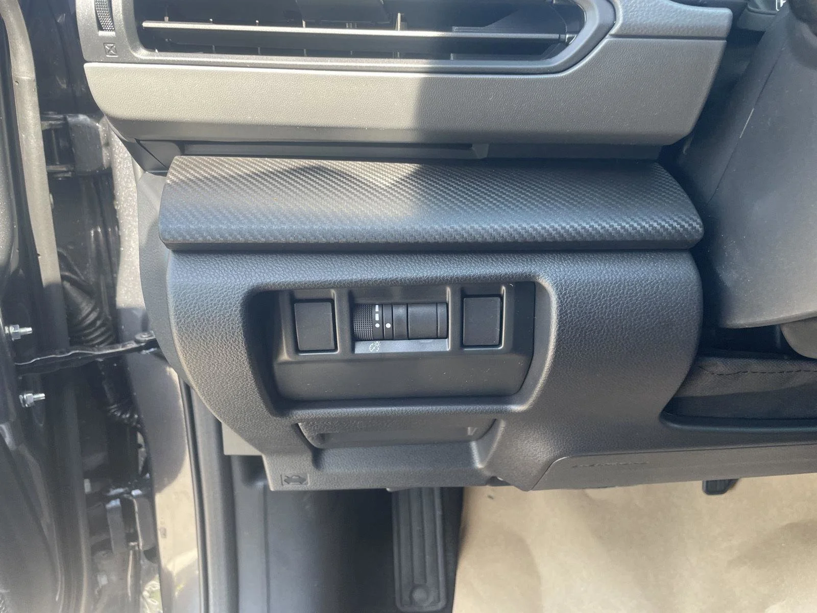 New 2026 Magnetite Gray Metallic Subaru Premium image 12