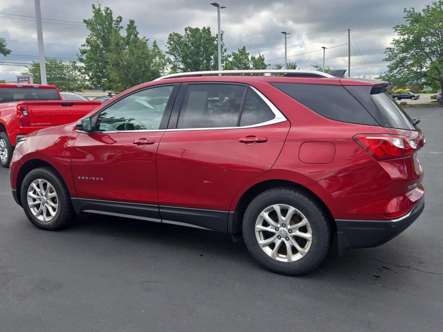 Used 2019 Cajun Red Tintcoat Chevrolet LT image 3