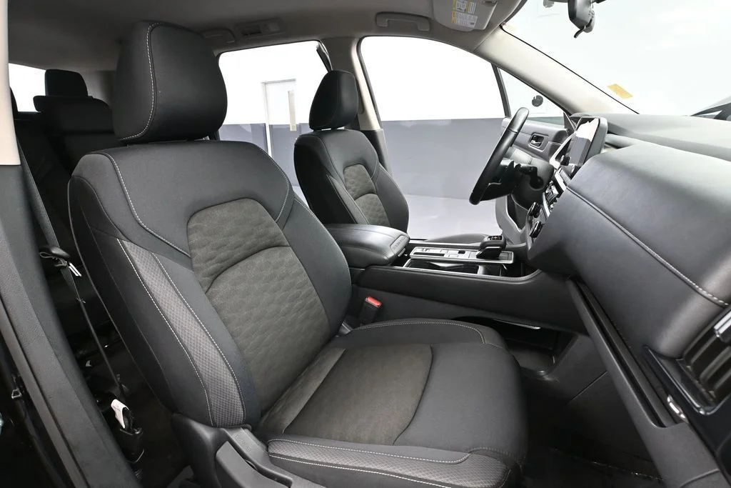 Used 2024 Black Nissan SV image 47