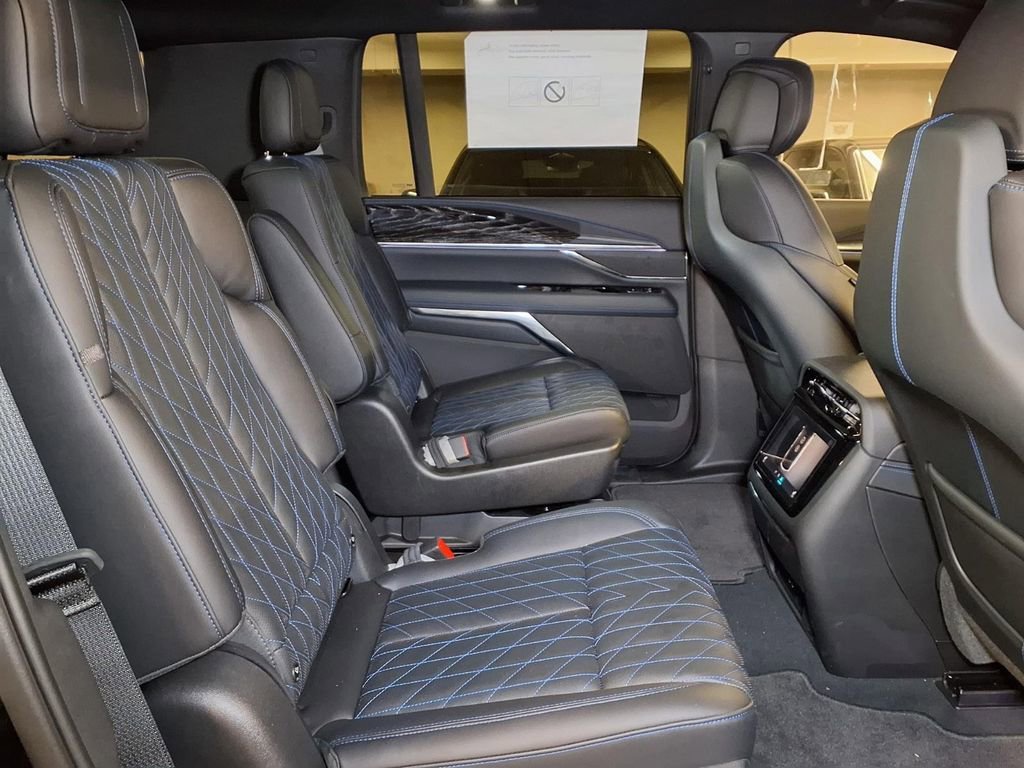 2026 Cadillac Escalade IQL Sport - Photo 7