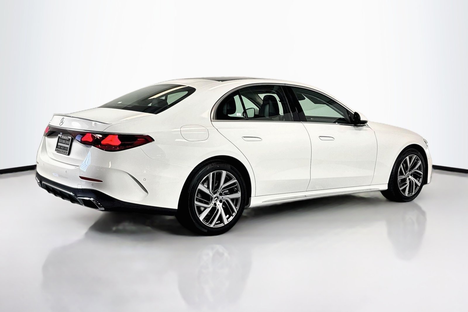 New 2026 Polar White Mercedes-Benz E 350 image 5