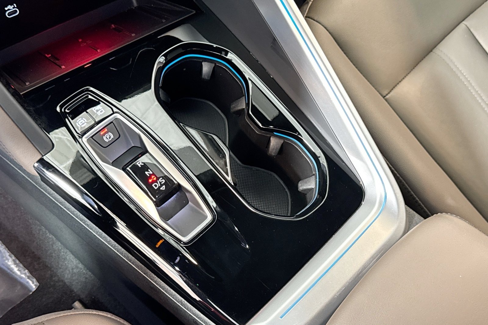 Used 2025 White Audi Premium image 15