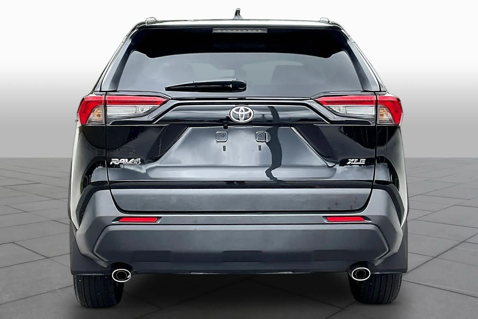 Used 2024 Midnight Black Metallic Toyota XLE image 5