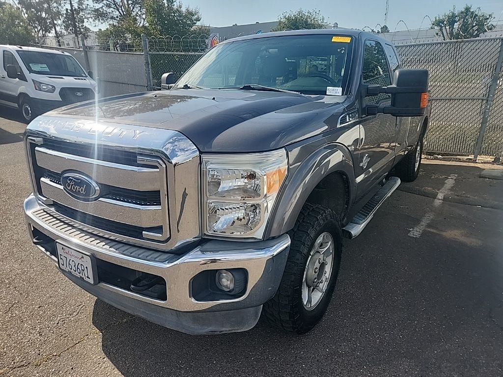 Used 2014 Gray Ford XLT image 3