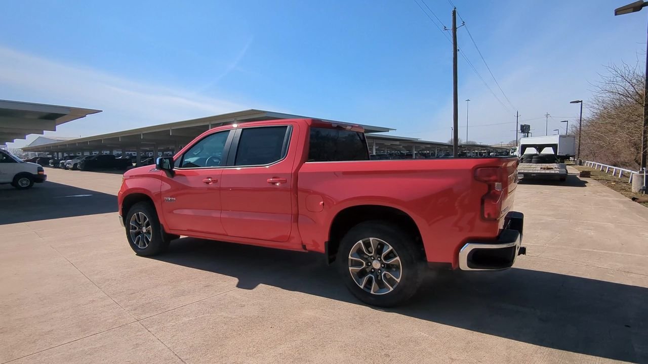 2025 Chevrolet Silverado 1500 LT - Photo 39