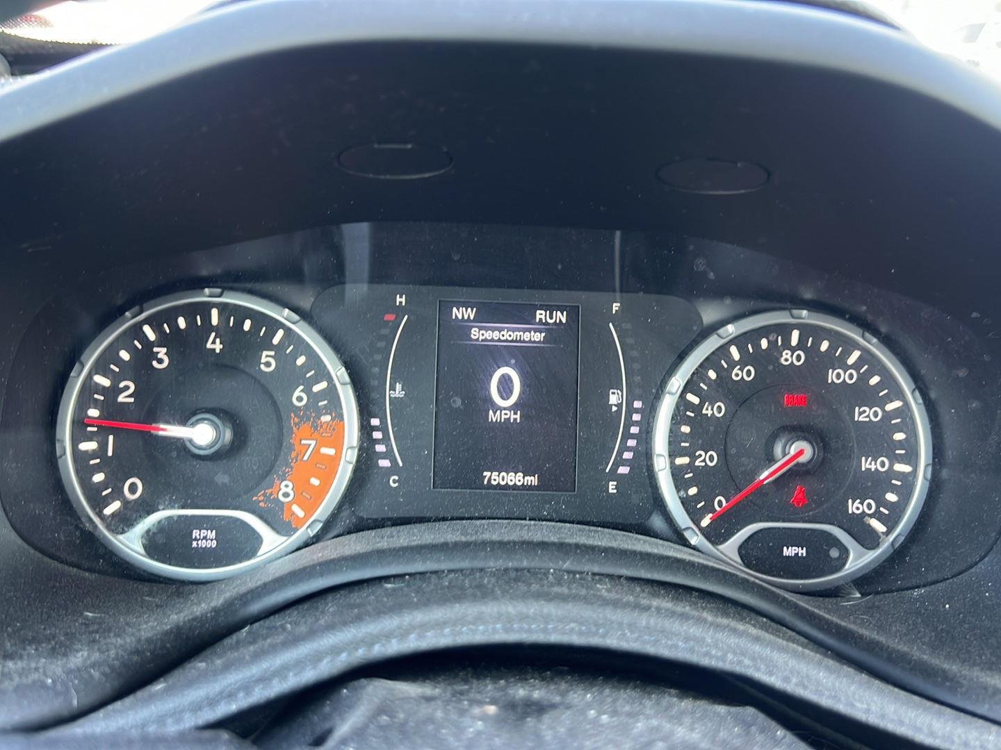 Used 2018 Alpine White Jeep Sport image 11