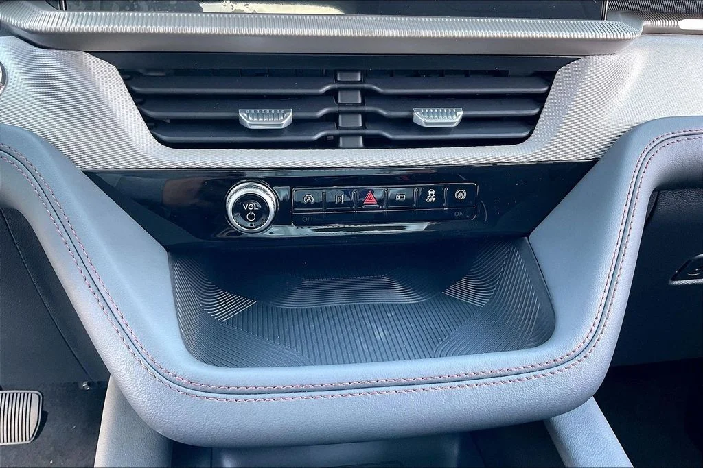 New 2026 Vapor Blue Metallic Ford Active image 36