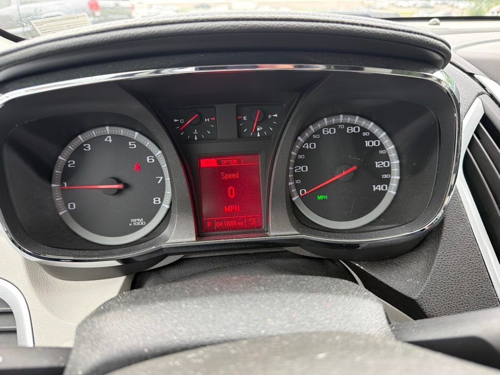 Used 2017 White GMC SLT image 9