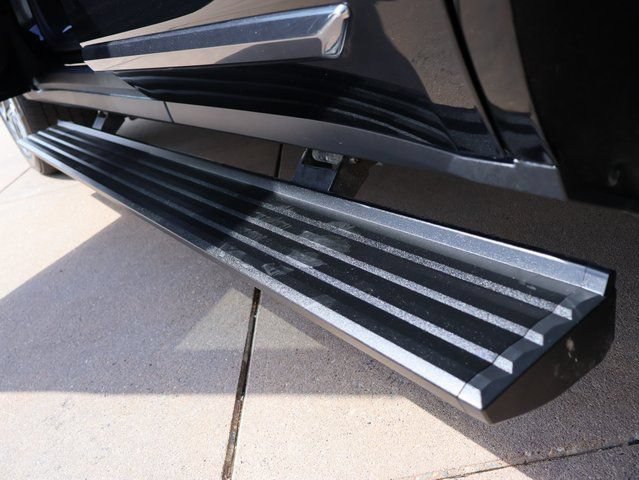 2024 GMC Yukon Denali Ultimate - Photo 24