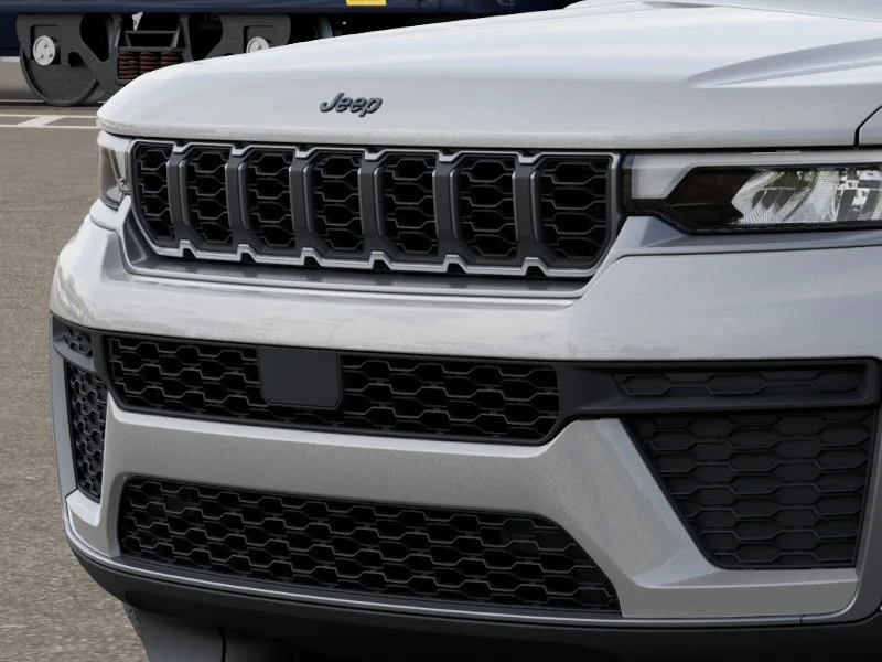 New 2026 Silver Zynith Exterior Paint Jeep Laredo image 13