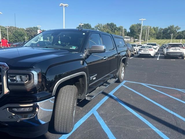 Used 2018 Black GMC SLT image 6