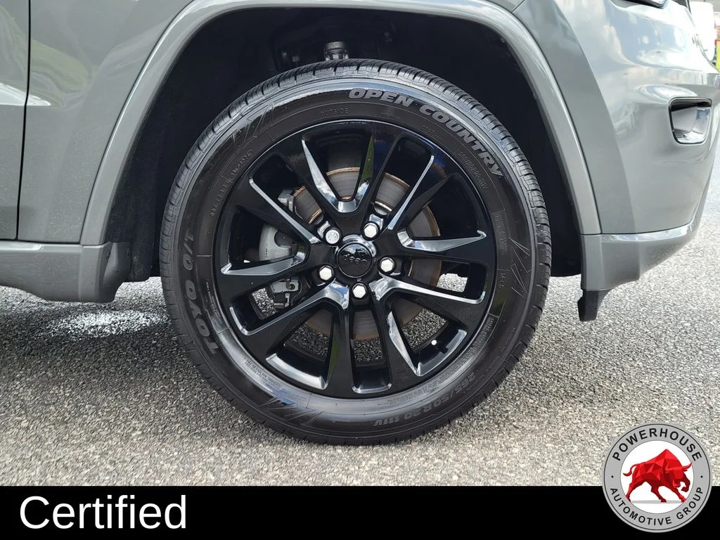 Used 2021 Gray Jeep Laredo X image 11